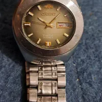 ساعت اورینت