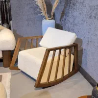 فروشنده برای مبلمان