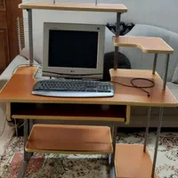 میزکامپیوتر ، مانیتور ، کیبورد