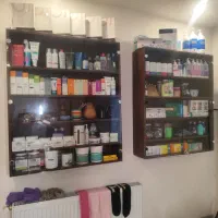 دو عدد شلف دیواری درب شیشه ای mdf