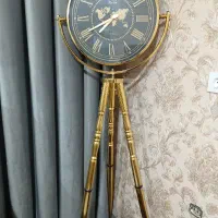 ساعت ایستاده