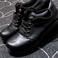 نیم بوت درحده نو