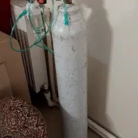 کپسول اکسیژن همراه با متعلقات