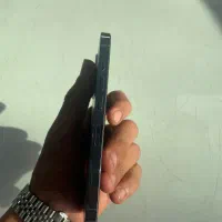 آیفون ۱۳ پرو در حد نو بدون خط و خش