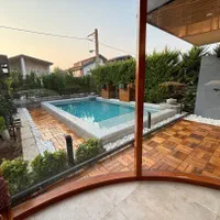 اجاره عمارت روف گاردن رویان بااستخر روباز (کد 430)|اجارهٔ کوتاه‌مدت ویلا و باغ|رویان, |دیوار