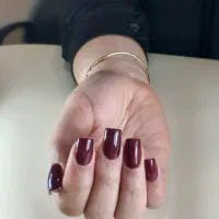 خدمات تخصصی کاشت ناخن