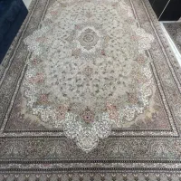 یک عدد فرش ۱۲ متری و ۹ متری