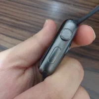 اپل واچ سری ۲ سایز ۴۲ با شارژر، سالم و کم‌کارکرد