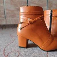 نیم بوت بغل زیپ سایز ۴۰|کیف، کفش، کمربند|یاسوج, |دیوار