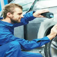 صافکار و نقاش حرفه ای ماشین در ارمنستان