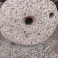 سنگ آسیاب قدیمی عطیقه