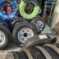 حلقه لاستیک دو تا تیوبلس نیسان صفر جلو رینگ|قطعات یدکی و لوازم جانبی|مشهد, مصلی (کارمندان اول)|دیوار