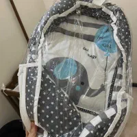 آغوشی نوزاد