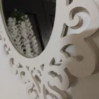 آینه کاملاً نو|آینه|فردیس, فردیس|دیوار