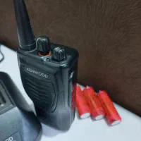 بیسم کنوود یک عدد مدل 3207 همراه شارژر فابریک