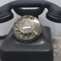 تلفن قدیمی سالم