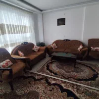 مبل 7 نفره راحتی به همراه میز عسلی