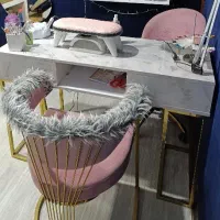 میز و صندلی