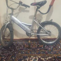 یک عدد دوچرخه به فروش میرسد