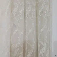 پرده همراه با کتیبه و لوازم