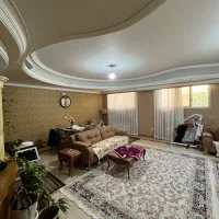 اول هنرستان/۱۸۰متر/۲پارکینگ/۳خواب با مستر/فول