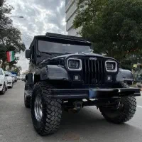 جیپ صحرا مشکی