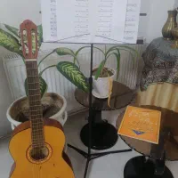 گیتار مدل MV3 + دفتر نت، پایه نت، کتاب آموزش گیتار