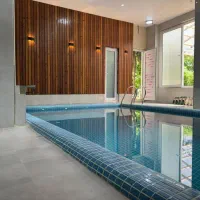 ویلا-با-استخر-و-جکوزی-و-حیاط-2000متری-کد-333