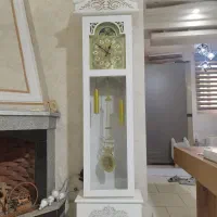 ساعت ایستاده رنگ سفید