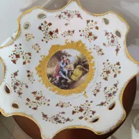 ظروف چینی گل برجسته سایز بزرگ(هرظرف ۳ میلیون)