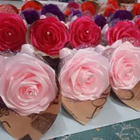 گل کادویی|گل مصنوعی|رباط‌کریم, نصیرشهر|دیوار