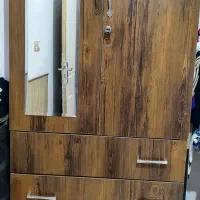 کمد در حد نو بدون ایراد«۸۰در۱۹۰»