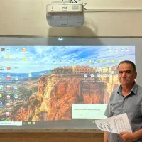 ویدئو پروژکتور لمسی