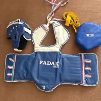 لباس مبارزه تکواندو