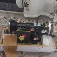چرخ خیاطی گل دستیه