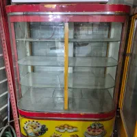 ویترین قنادی