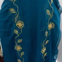 چادر کارشده با گلابتون ونگین|لباس|میناب, |دیوار