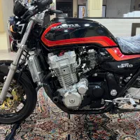 موتور سی بی ۱۳۰۰مشکی دو خط لاتی کاربرات