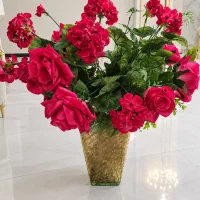 گل با گلدان