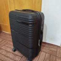 چمدان نشکن کارینا نو