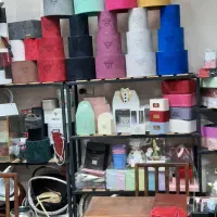 فروش تجهیزات و دکور گلفروشی