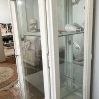 ویترین ۳طبقه ویه کشو کوچیک پایینش داره(فوری)|بوفه، ویترین، کنسول|تهران,  امام زاده قاسم (نیاوران)|دیوار