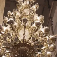 لوسترطبقاتی فاخرتجلی شکوه وروشنایی اصیل.تابش فروز|لوستر و چراغ آویز|مشهد, خین عرب|دیوار