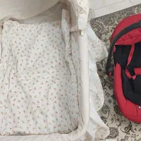 گهواره و کریر نوزاد در حد نو