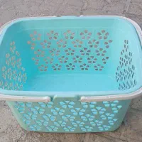 سبدو 6تا لیوان و12تا چنگال و 17تا قاشق و ساعت سالم