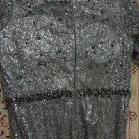 لباس مجلسی|لباس|رباط‌کریم, رباط‌کریم|دیوار