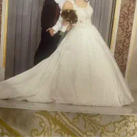 لباس عروس دست دوزی شده کاملا نو