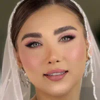 میکاپ و شنیون حرفه ای عروس و همراه