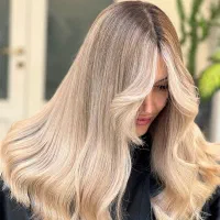 خدمات و مدل رنگ و لایت آمبره بالیاژ تخفیف ویژه|خدمات آرایشگری و زیبایی|تهران, صادقیه|دیوار