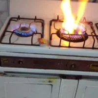 یک عدد اجاق گاز